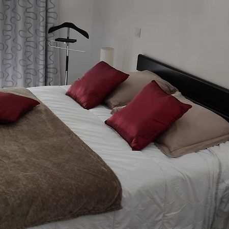 Chez Ghys Apartment อูซ์-บอนส์ ภายนอก รูปภาพ
